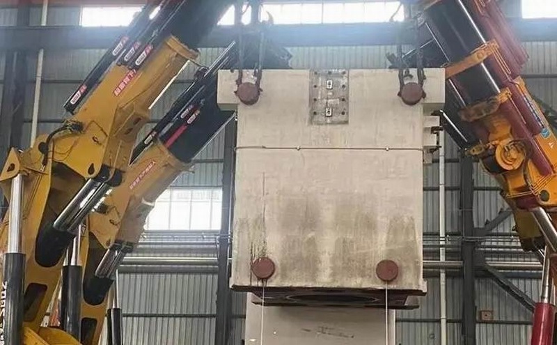 重型设备吊装搬运